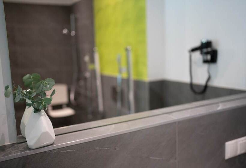 スタンダードルーム, Eee Hotel Liezen