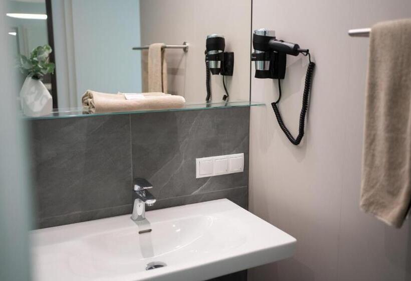 スタンダードシングルルーム, Eee Hotel Liezen