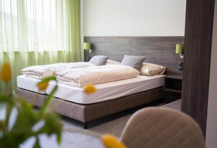 ファミリールーム, Eee Hotel Liezen