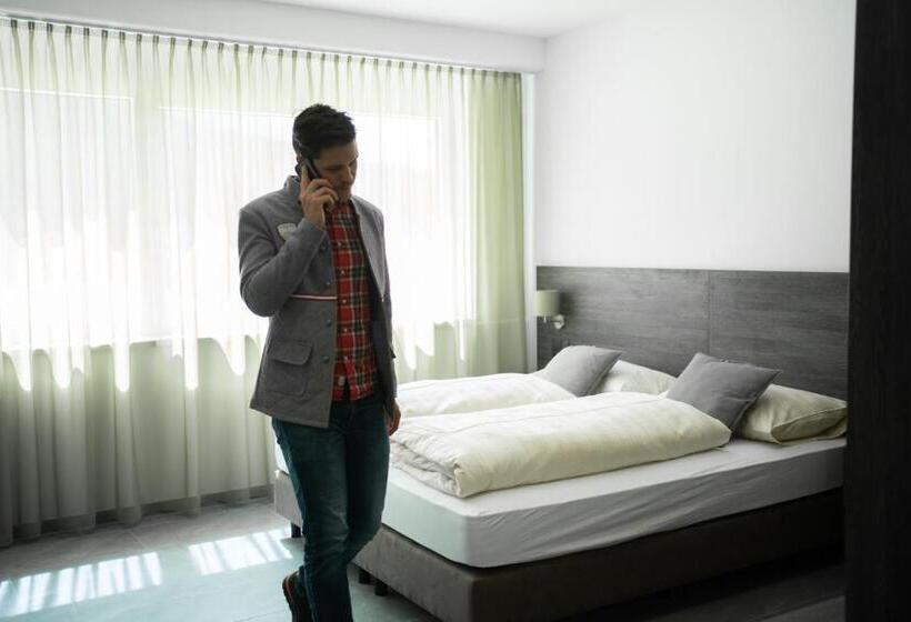 ファミリールーム, Eee Hotel Liezen