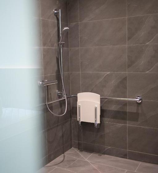 身障者適用スタンダードルーム, Eee Hotel Liezen