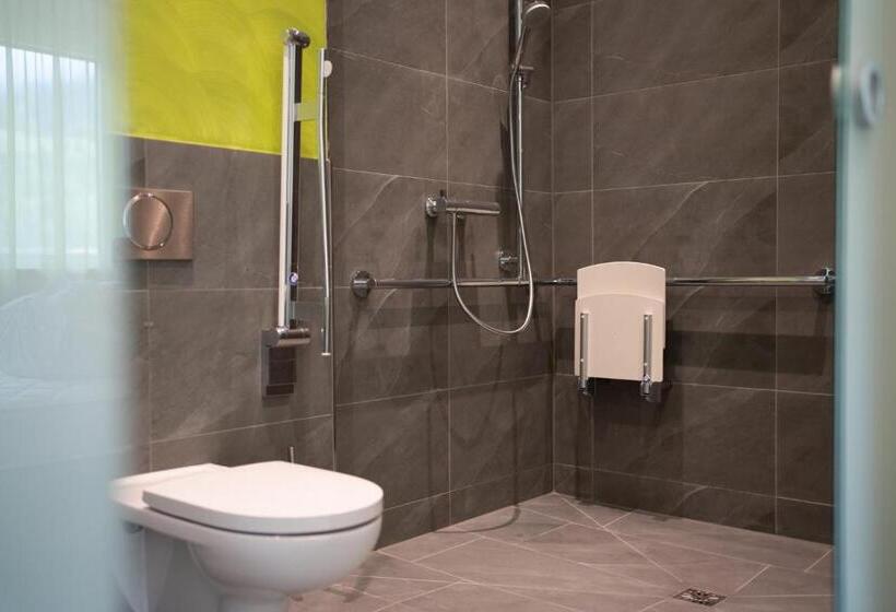 身障者適用スタンダードルーム, Eee Hotel Liezen