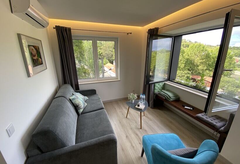 غرفة عائلية, Olhos D  água Alojamento Local