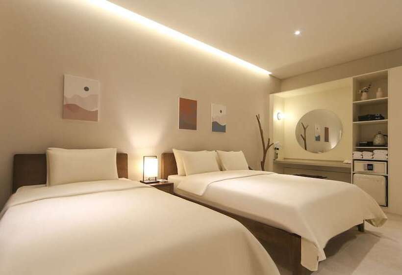 Номер Стандарт, Hermon Hotel Gangseo