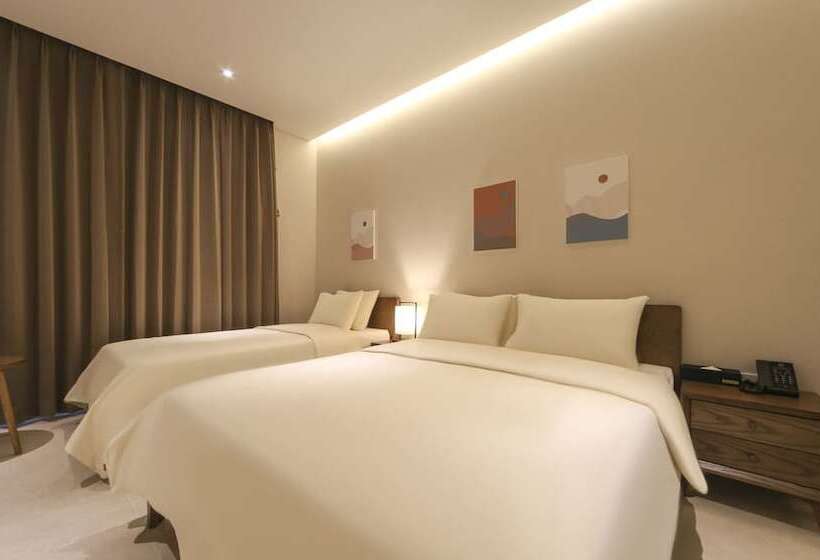 Номер Стандарт, Hermon Hotel Gangseo