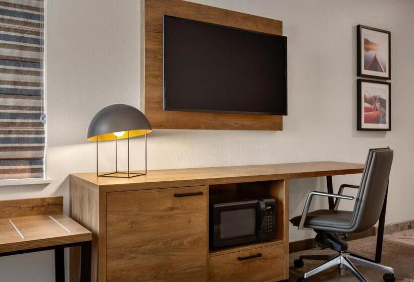 جناح لذوى الاحتياجات الخاصة, La Quinta Inn & Suites By Wyndham Santa Rosa Sonoma