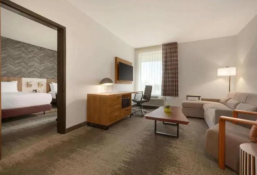身障者適用スイートルーム, La Quinta Inn & Suites By Wyndham Santa Rosa Sonoma