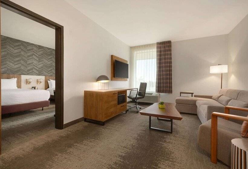 جناح لذوى الاحتياجات الخاصة, La Quinta Inn & Suites By Wyndham Santa Rosa Sonoma