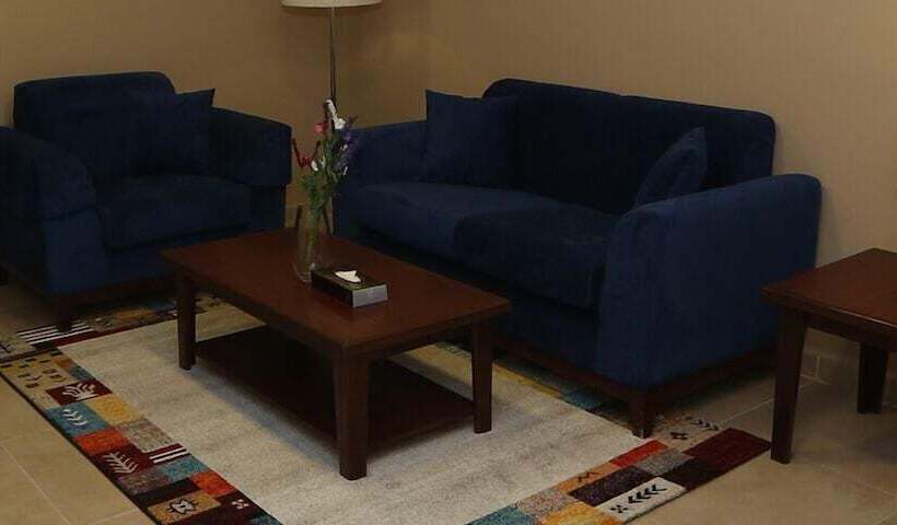 سوییت سوپریور, Name Samawer By Wynndham Amman