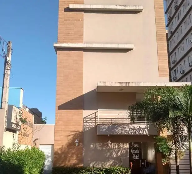 اتاق لوکس با چشم‌انداز شهر, Novo Grande