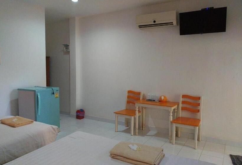 غرفة عائلية, Review Resort