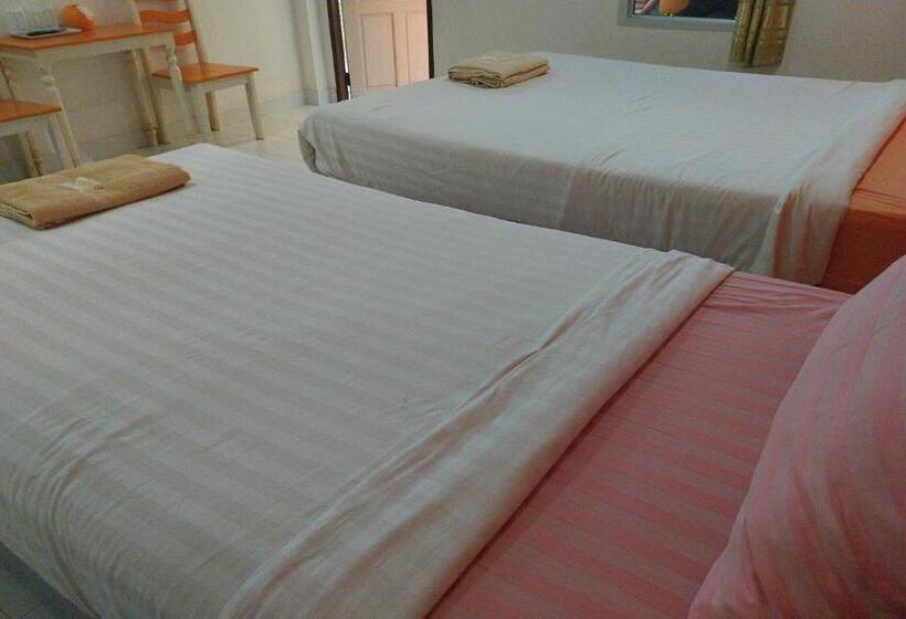 غرفة عائلية, Review Resort