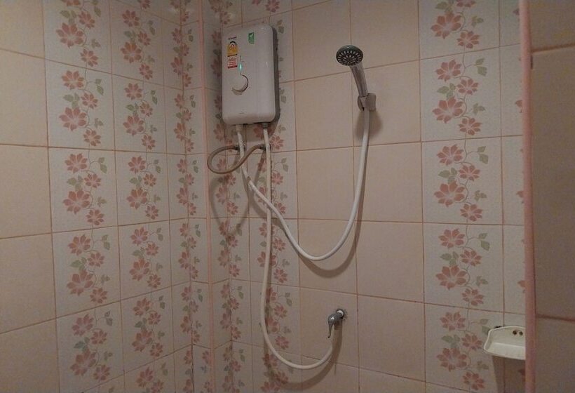 غرفة قياسية, Review Resort