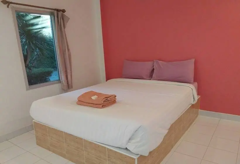 Standard-huone, Review Resort
