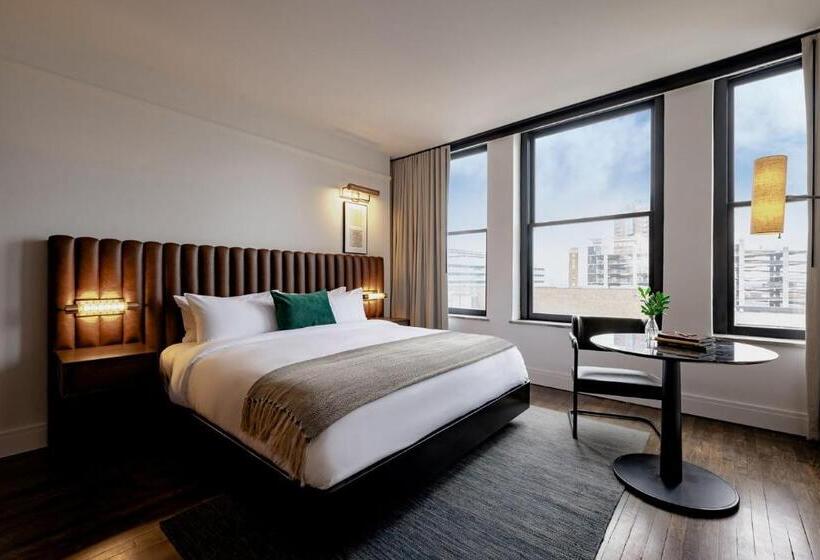 Стандартный Номер Кровать Кинг, Surety