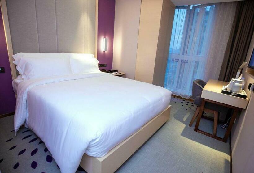 Номер Deluxe Кровать Кинг, Lavande Hotel Chongqing West Station Baguo Cheng