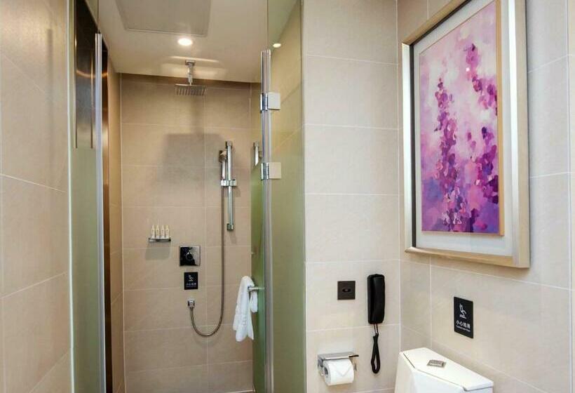 Номер Deluxe Кровать Кинг, Lavande Hotel Chongqing West Station Baguo Cheng