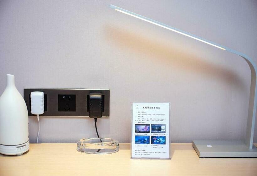 Номер Deluxe, Lavande Hotel Chongqing West Station Baguo Cheng