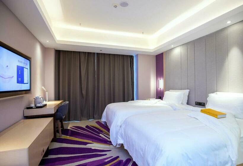 Номер бизнес-класса, Lavande Hotel Chongqing West Station Baguo Cheng