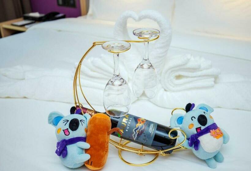 Люкс Повышенной Комфортности, Lavande Hotel Chongqing West Station Baguo Cheng