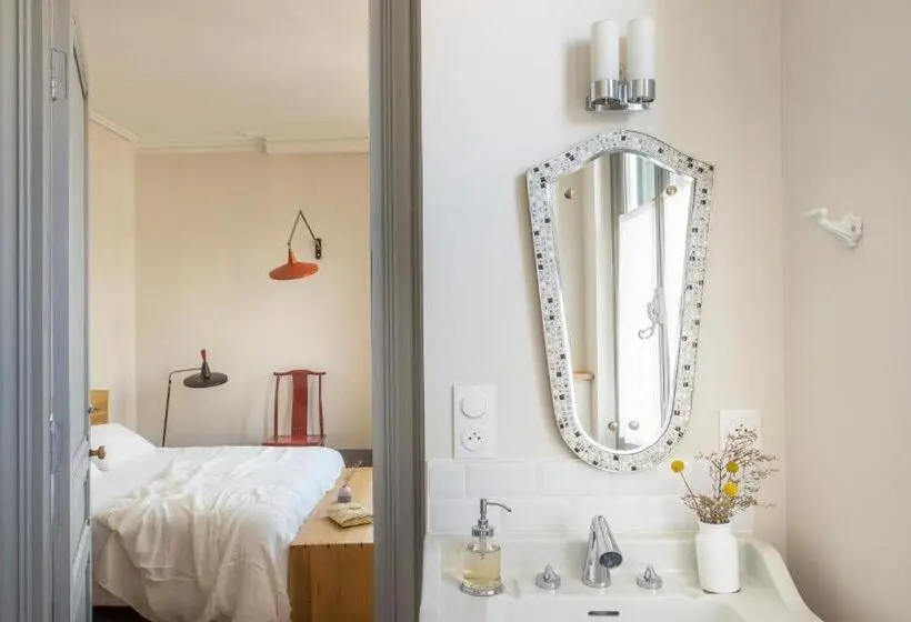 اتاق استاندارد با تخت بزرگ, Le Lanternon