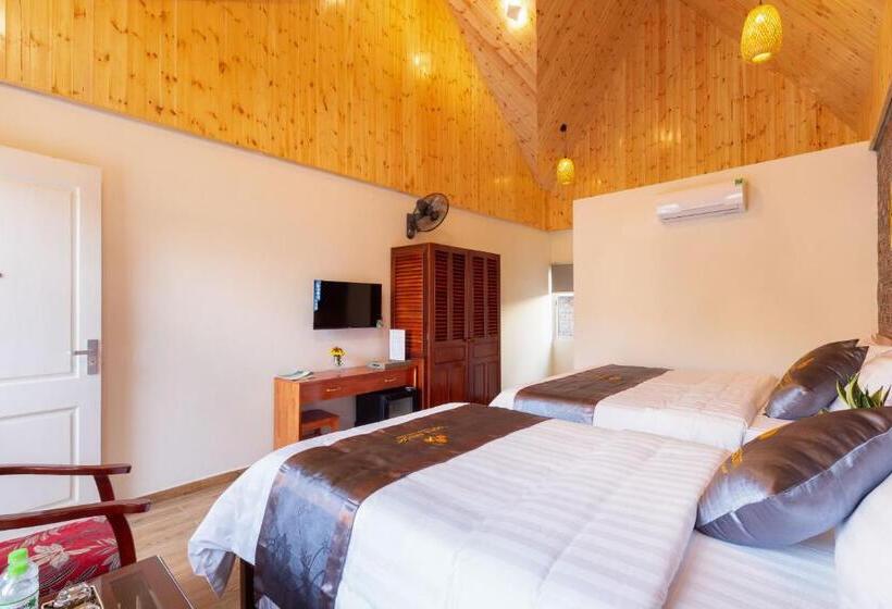 اتاق خانوادگی با چشمانداز باغ, Sona Resort