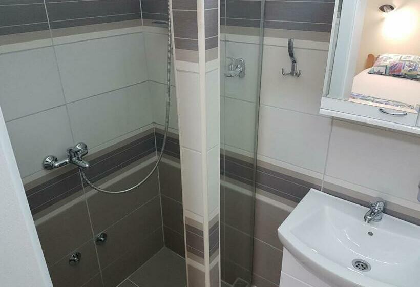 اتاق استاندارد, Hostel Beko