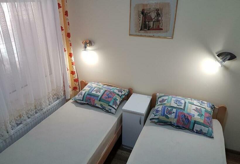 اتاق استاندارد, Hostel Beko