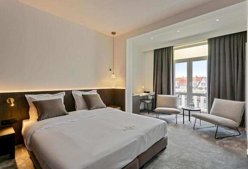 חדר דלוקס, Astoria