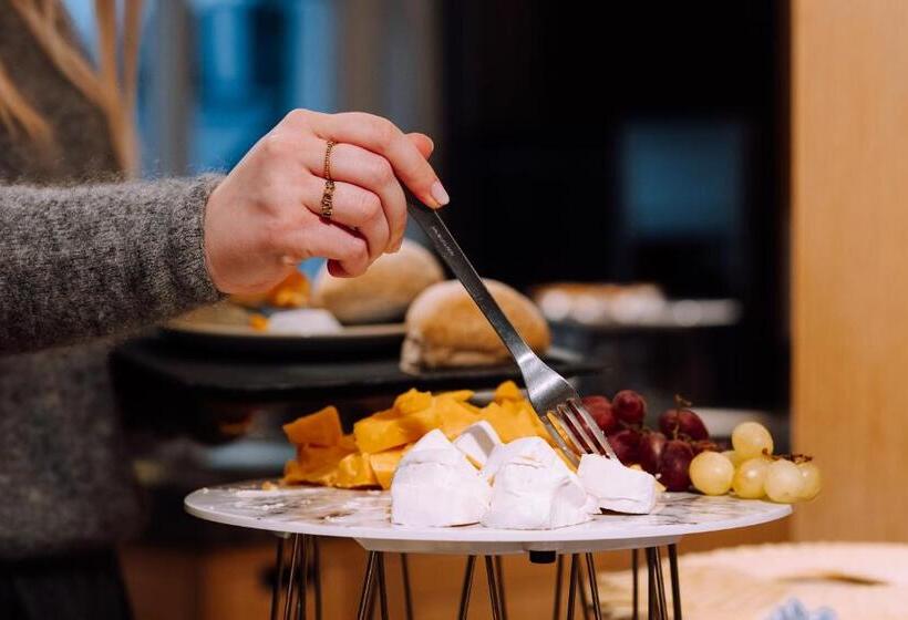 חדר דלוקס יחיד, Astoria