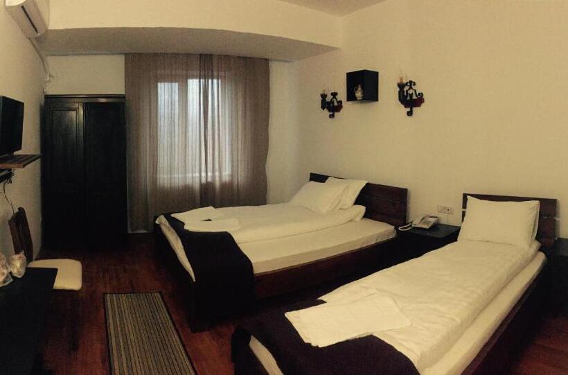 스탠다드 트리플 룸, Casa Vlahilor