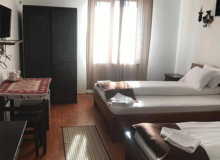 스탠다드 트리플 룸, Casa Vlahilor