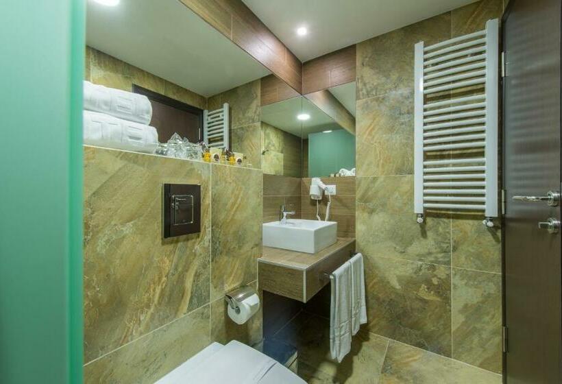 اتاق استاندارد, Garni Hotel Aveny