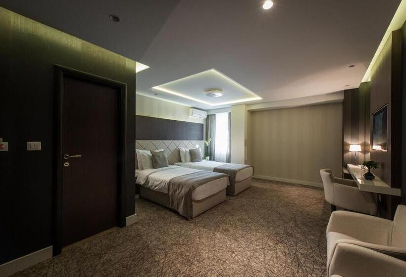 اتاق استاندارد, Garni Hotel Aveny