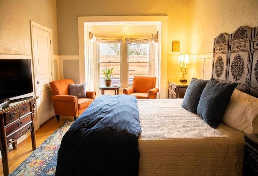 غرفة قياسية سرير كينج, Letson Loft