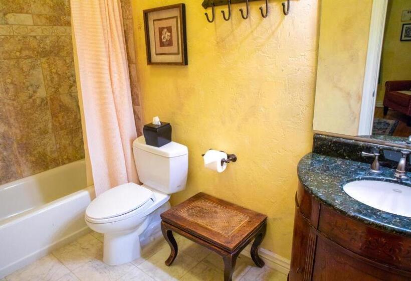 غرفة قياسية, Letson Loft