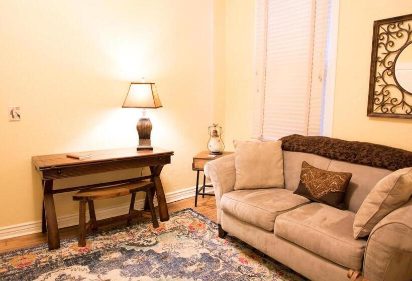 غرفة سوبيريور, Letson Loft