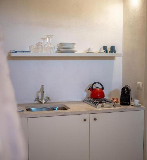 شقة غرفة واحدة, Masseria Pavone