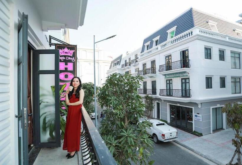 اتاق لوکس با بالکن, Khách Sạn Triều Dâng