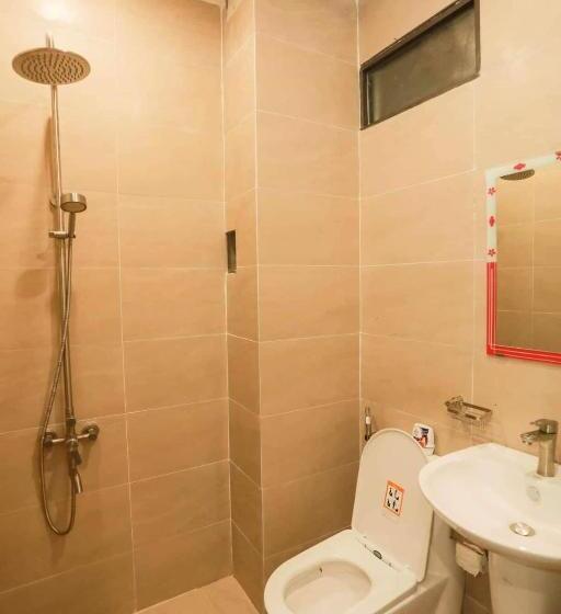 اتاق لوکس با بالکن, Khách Sạn Triều Dâng