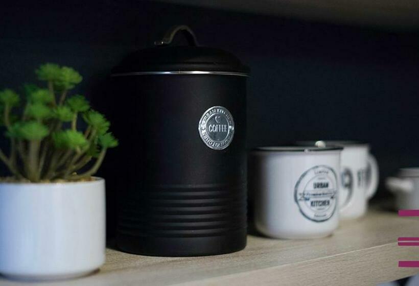 تختخواب در اتاق مشترک, Inverve Hostel