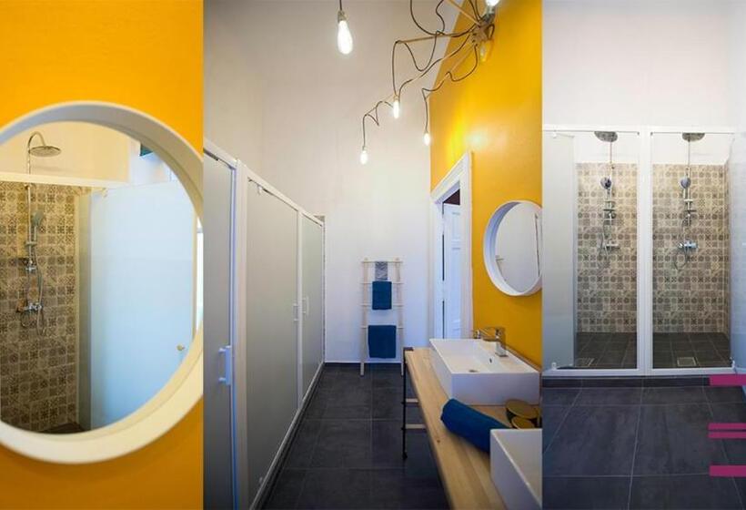 تختخواب در اتاق مشترک, Inverve Hostel