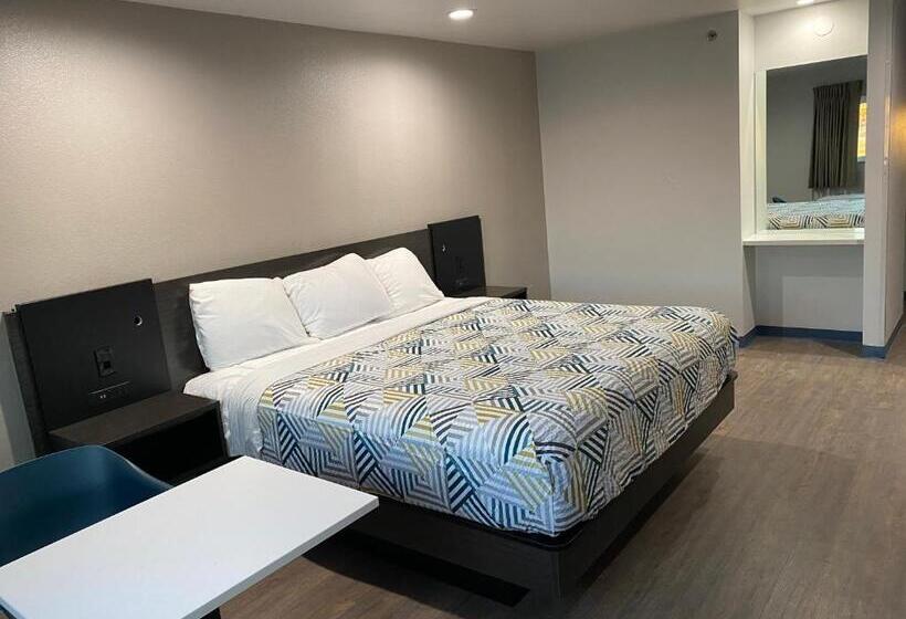 스탠다드 룸 킹사이즈 침대, Motel 6 Bullhead City, Az  Laughlin