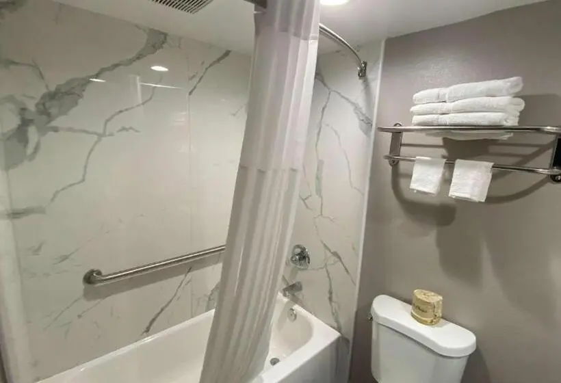 اتاق لوکس با تخت بزرگ, Motel 6 Bullhead City, Az  Laughlin