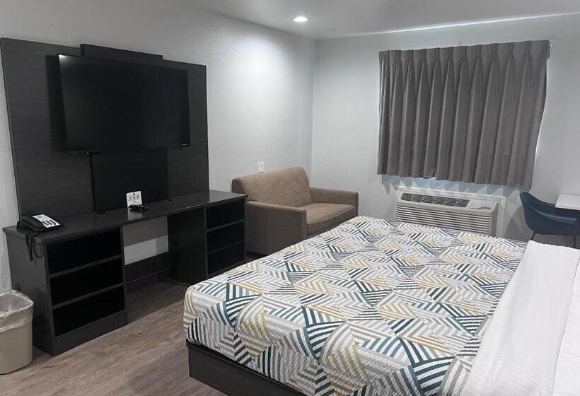 غرفة ديلوكس سرير كينج, Motel 6 Bullhead City, Az  Laughlin