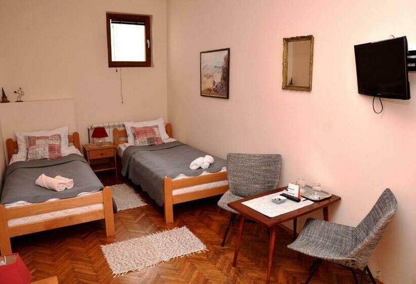 اتاق استاندارد, Sobe Gajić Sremski Karlovci