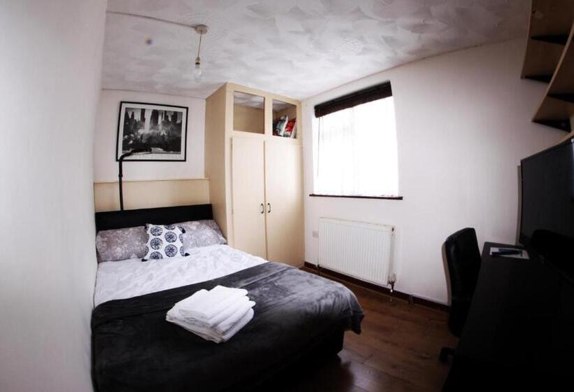 标准间, College Street Abode