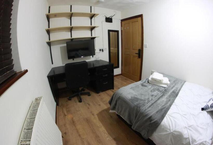 标准间, College Street Abode