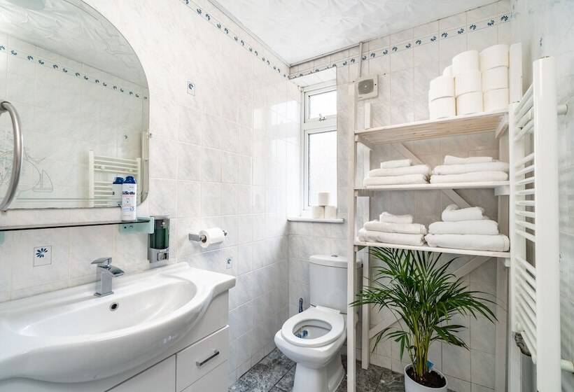 豪华房间, College Street Abode