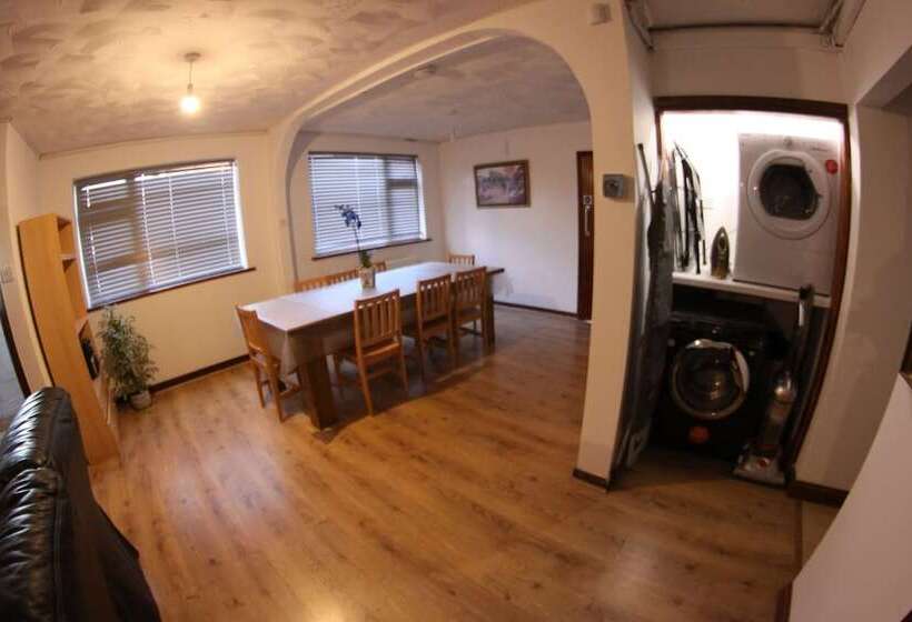 豪华房间, College Street Abode